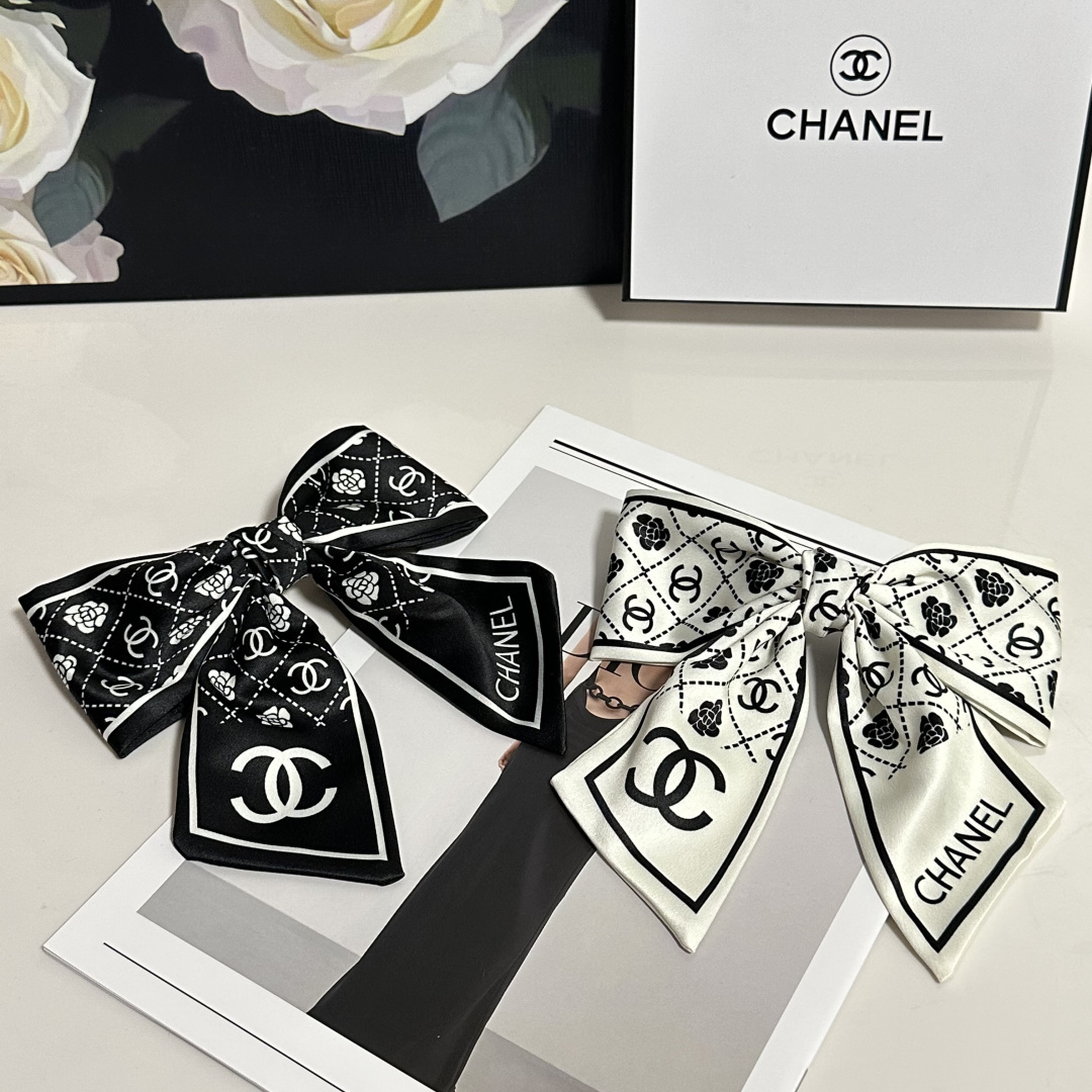 CHanel Hairpin hh19